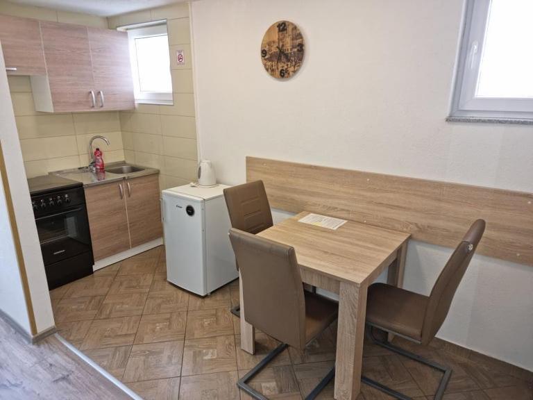 Apartmani Vesto Banja Luka Exteriör bild