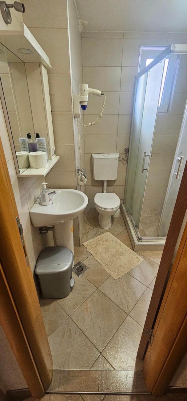 Apartmani Vesto Banja Luka Exteriör bild