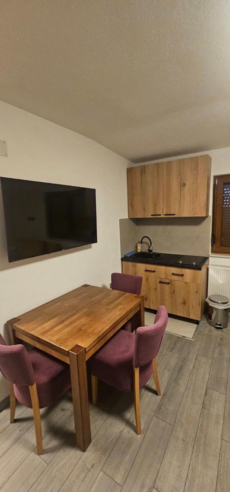Apartmani Vesto Banja Luka Exteriör bild