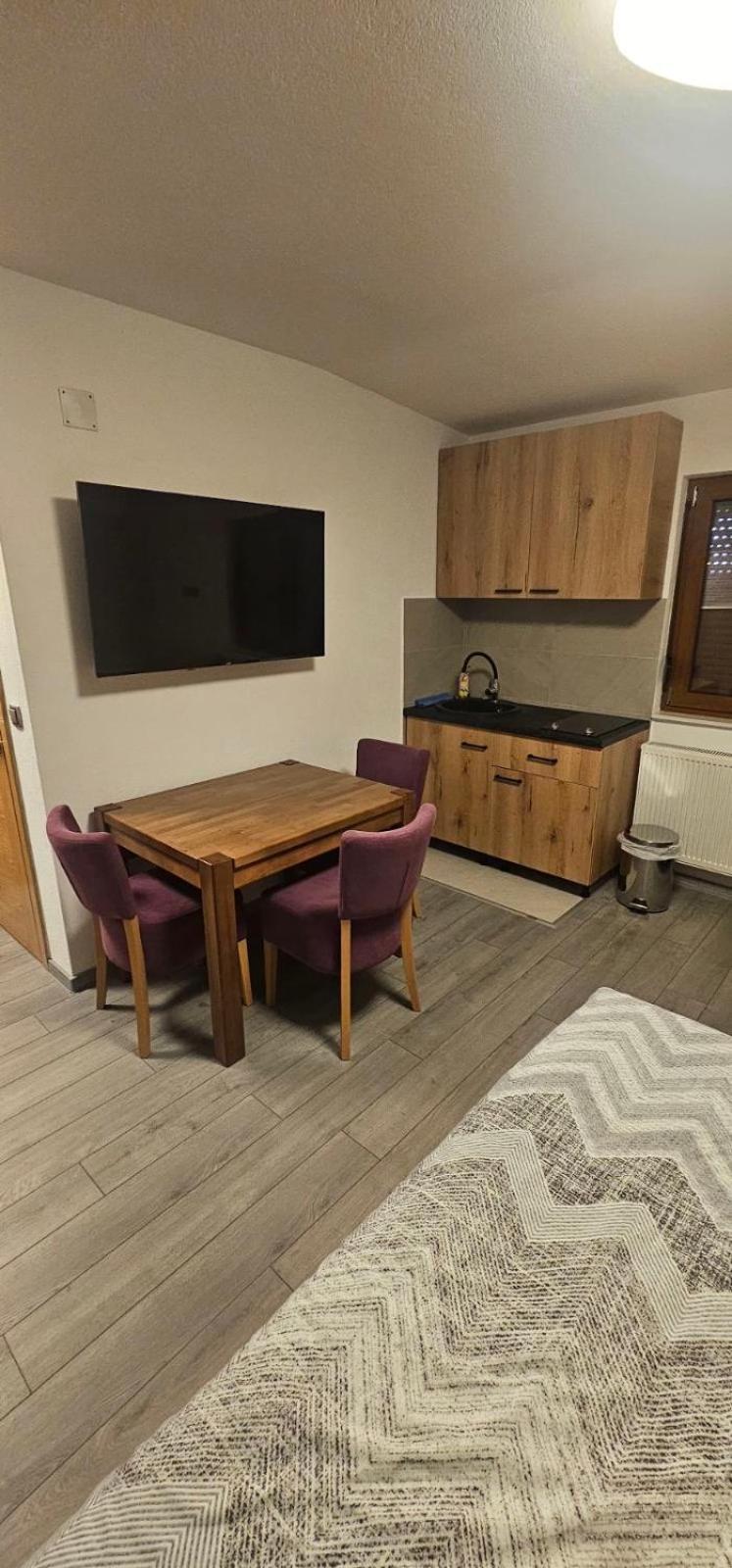 Apartmani Vesto Banja Luka Exteriör bild