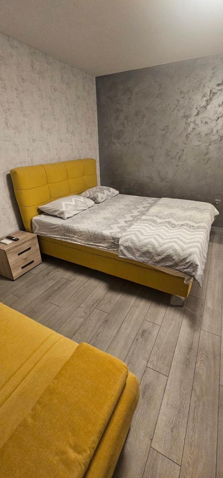 Apartmani Vesto Banja Luka Exteriör bild